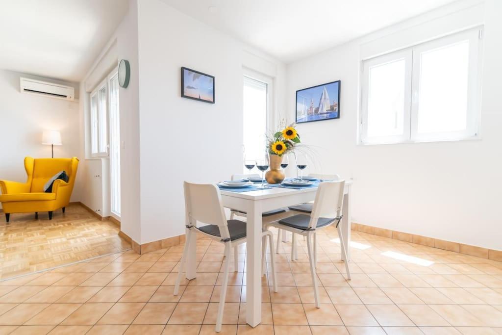 Cozy Apartment "Iskra" - 3 Bedrooms Zára Kültér fotó