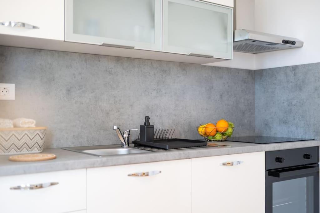 Cozy Apartment "Iskra" - 3 Bedrooms Zára Kültér fotó